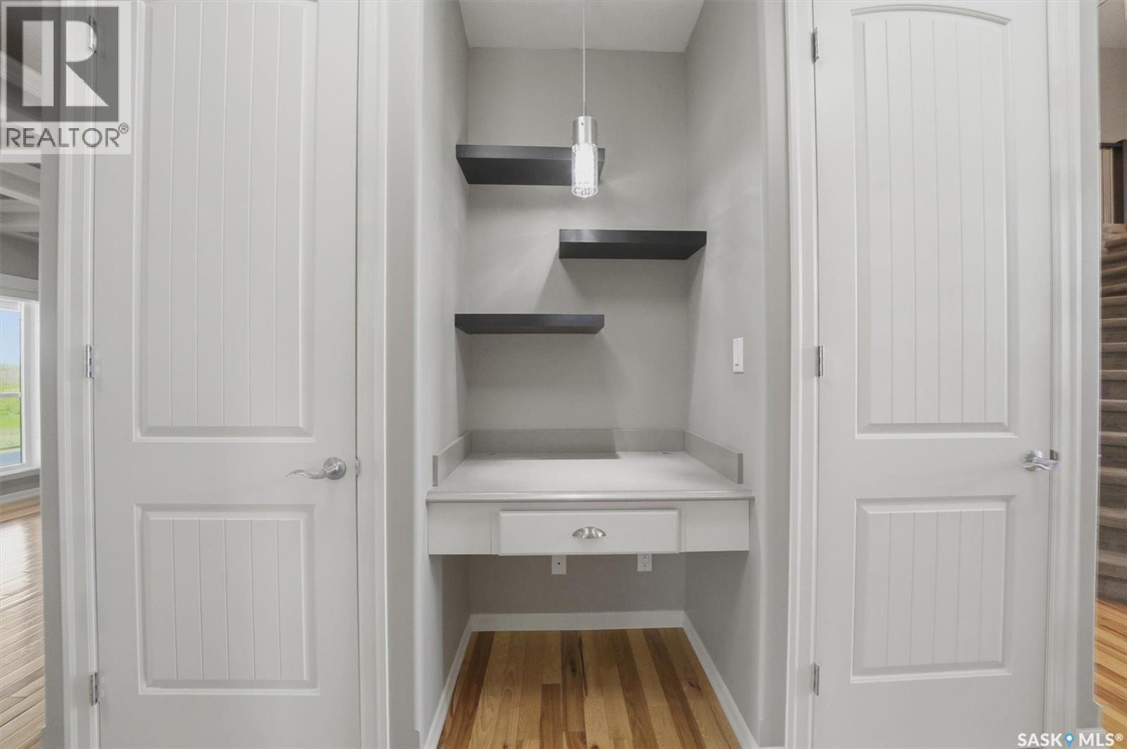 327 Hastings LANE - 31