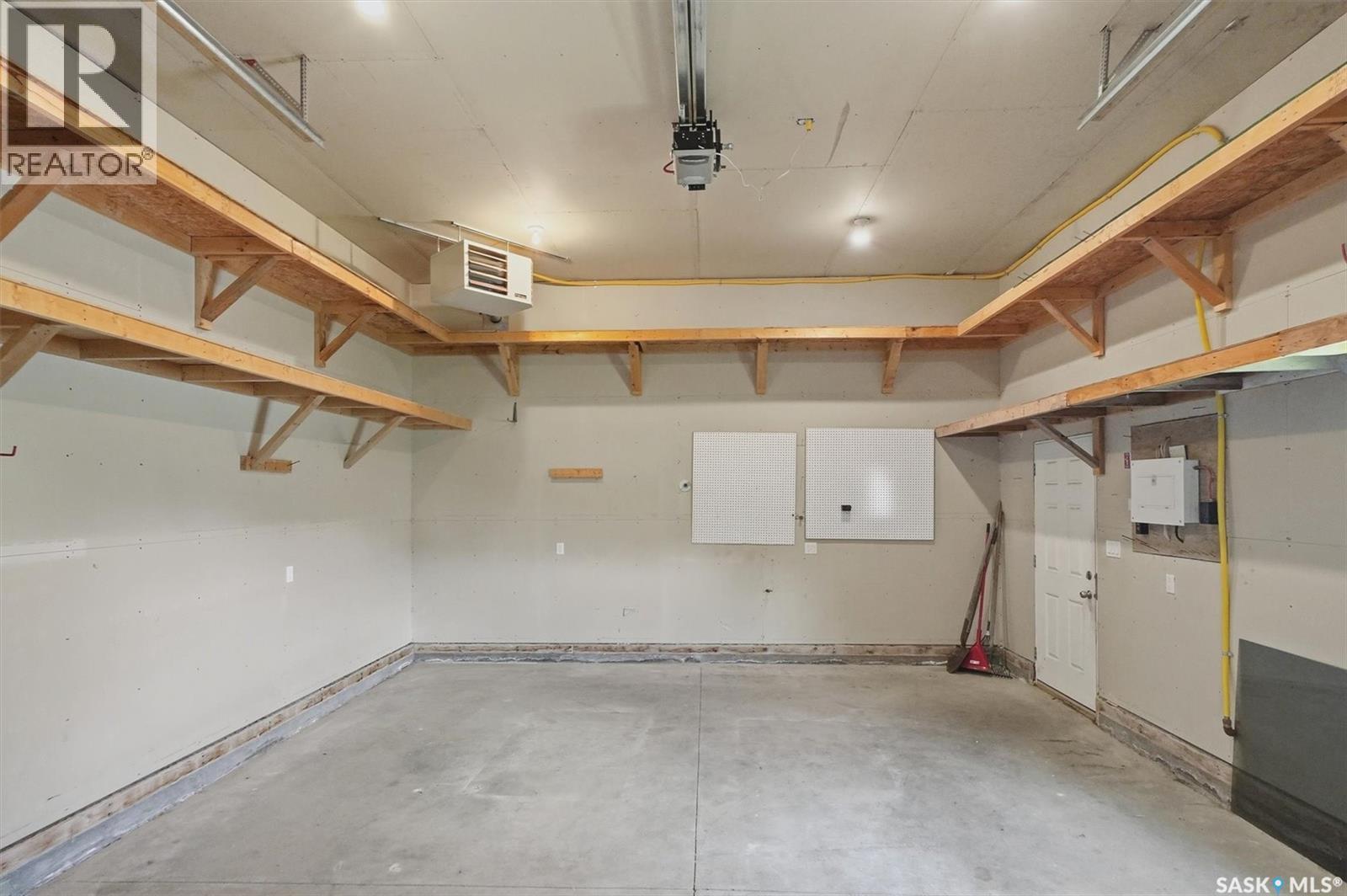 327 Hastings LANE - 65