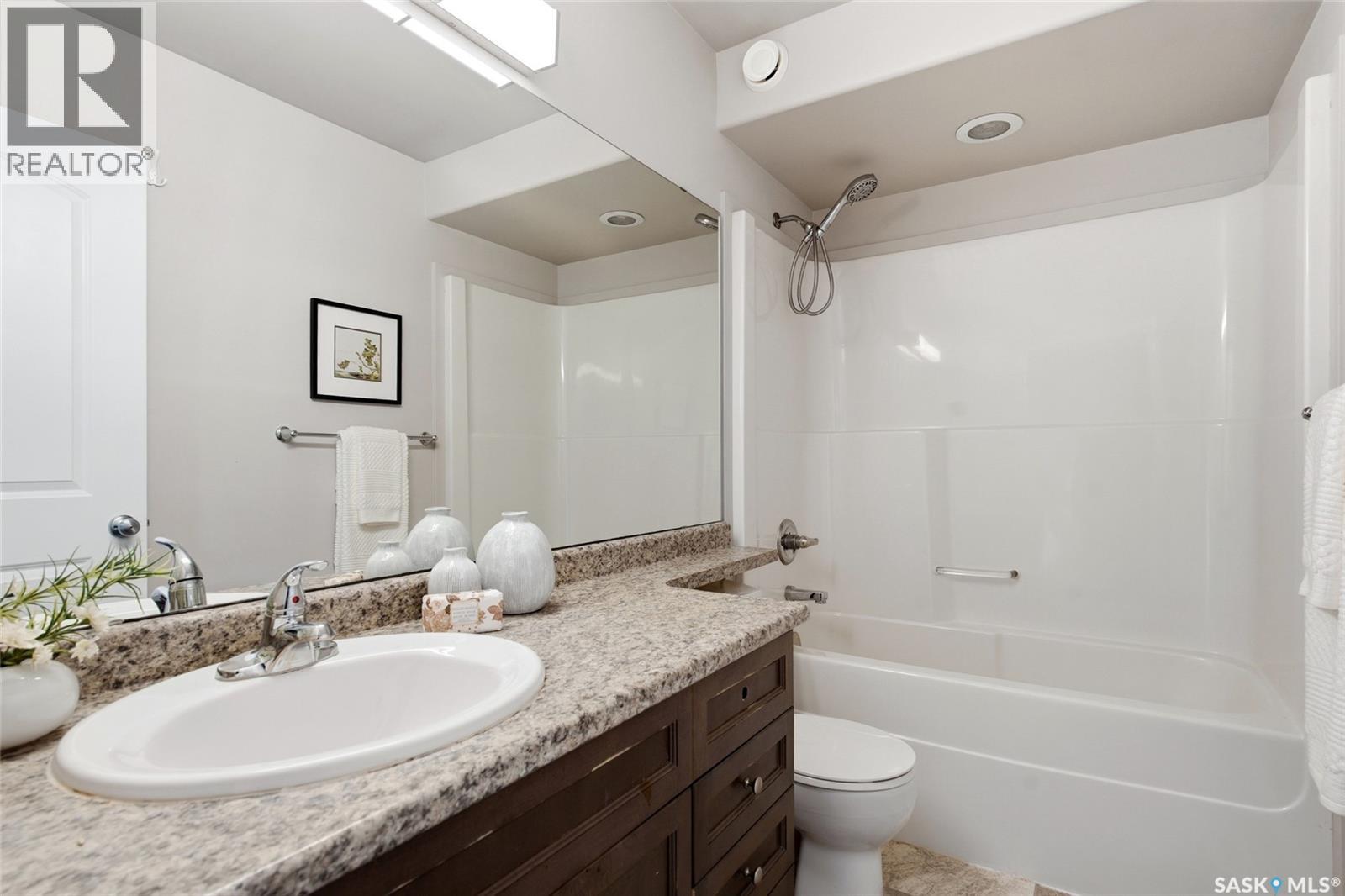 334 Dickson CRESCENT — photo 12