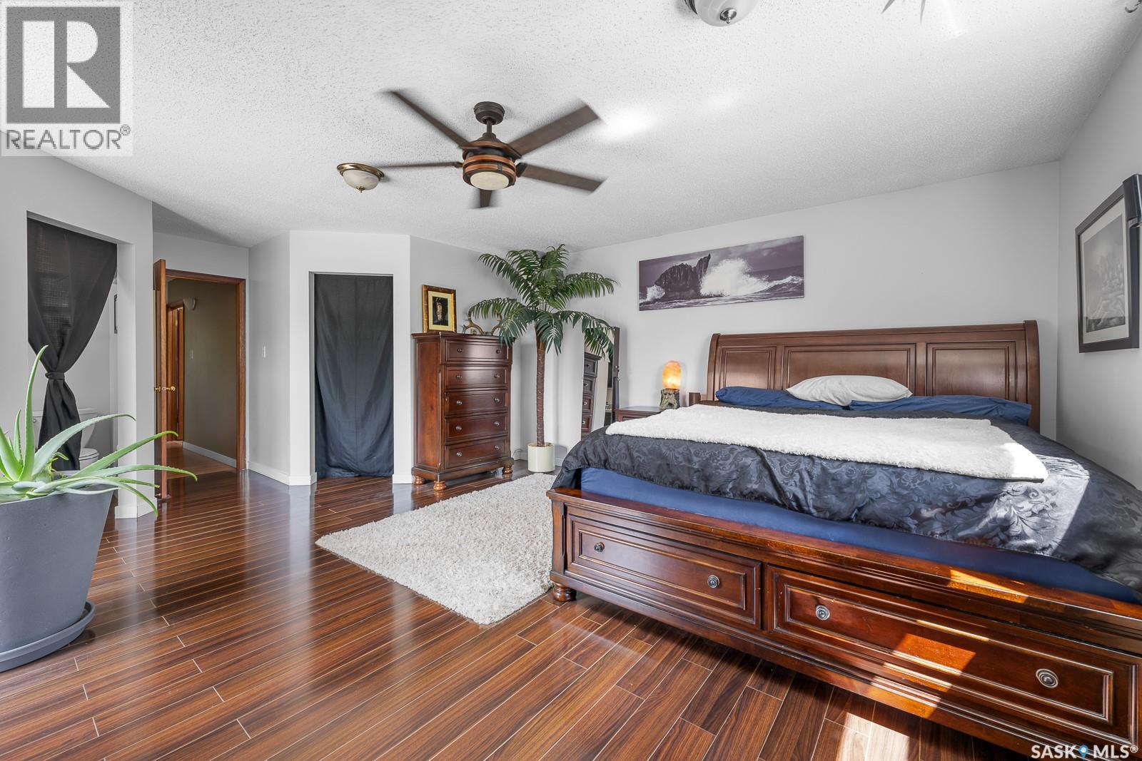 10 Bastedo CRESCENT — photo 10