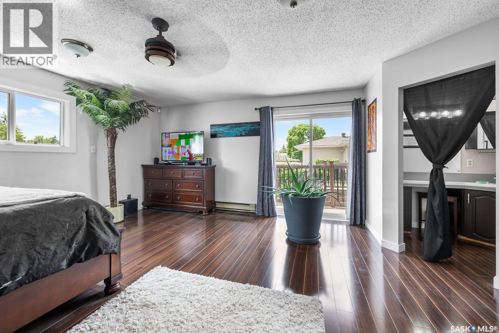 10 Bastedo CRESCENT — photo 11