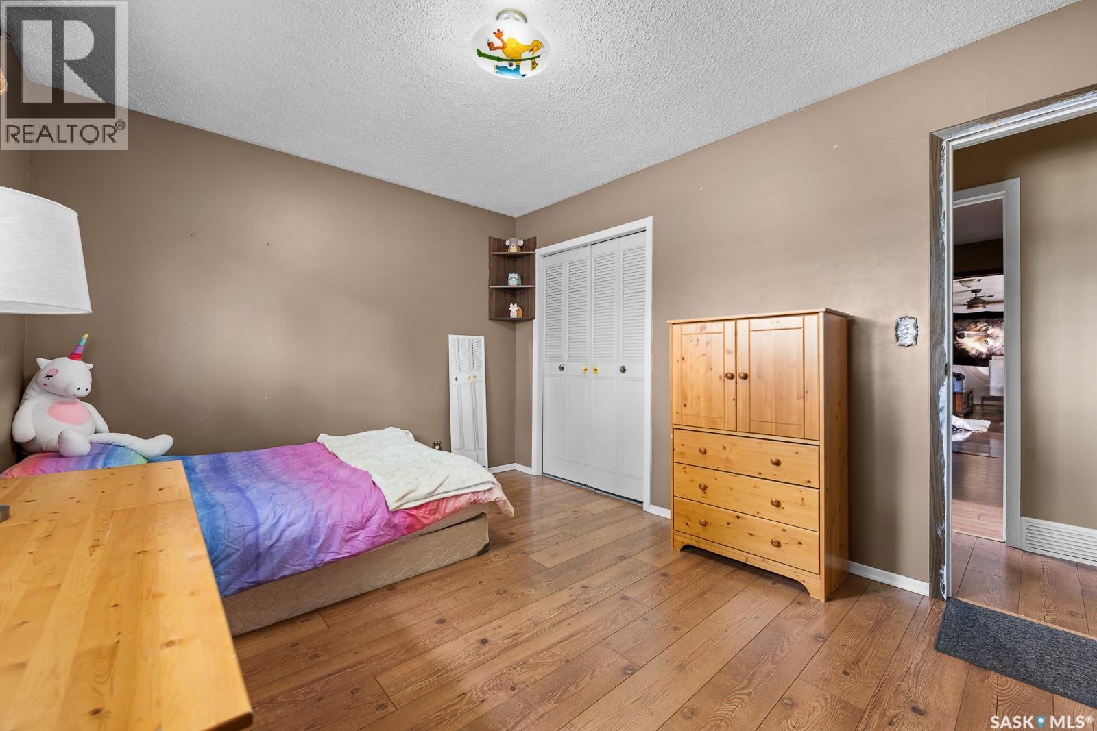 10 Bastedo CRESCENT — photo 15