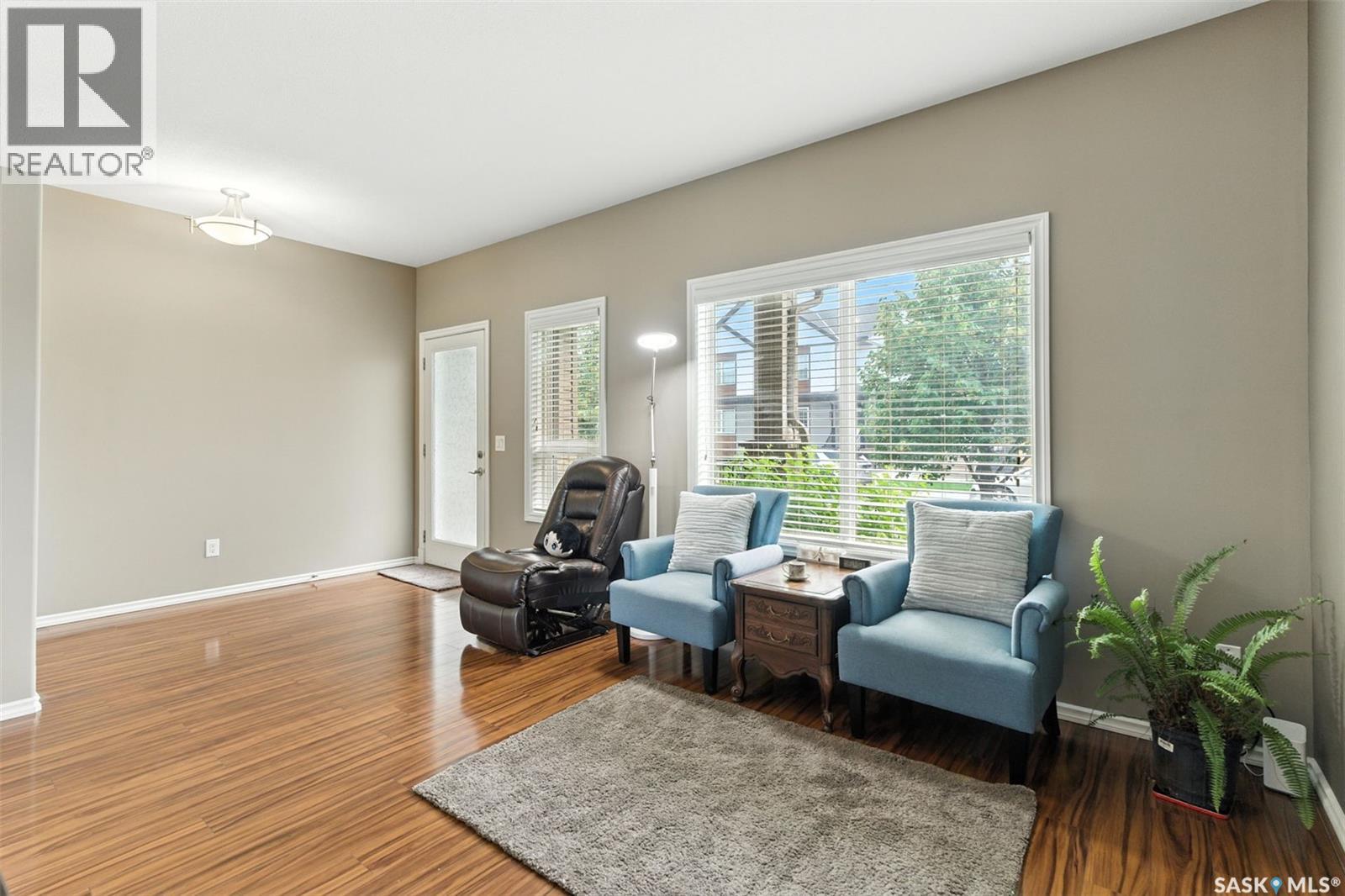 380 Willowgrove LANE — photo 8