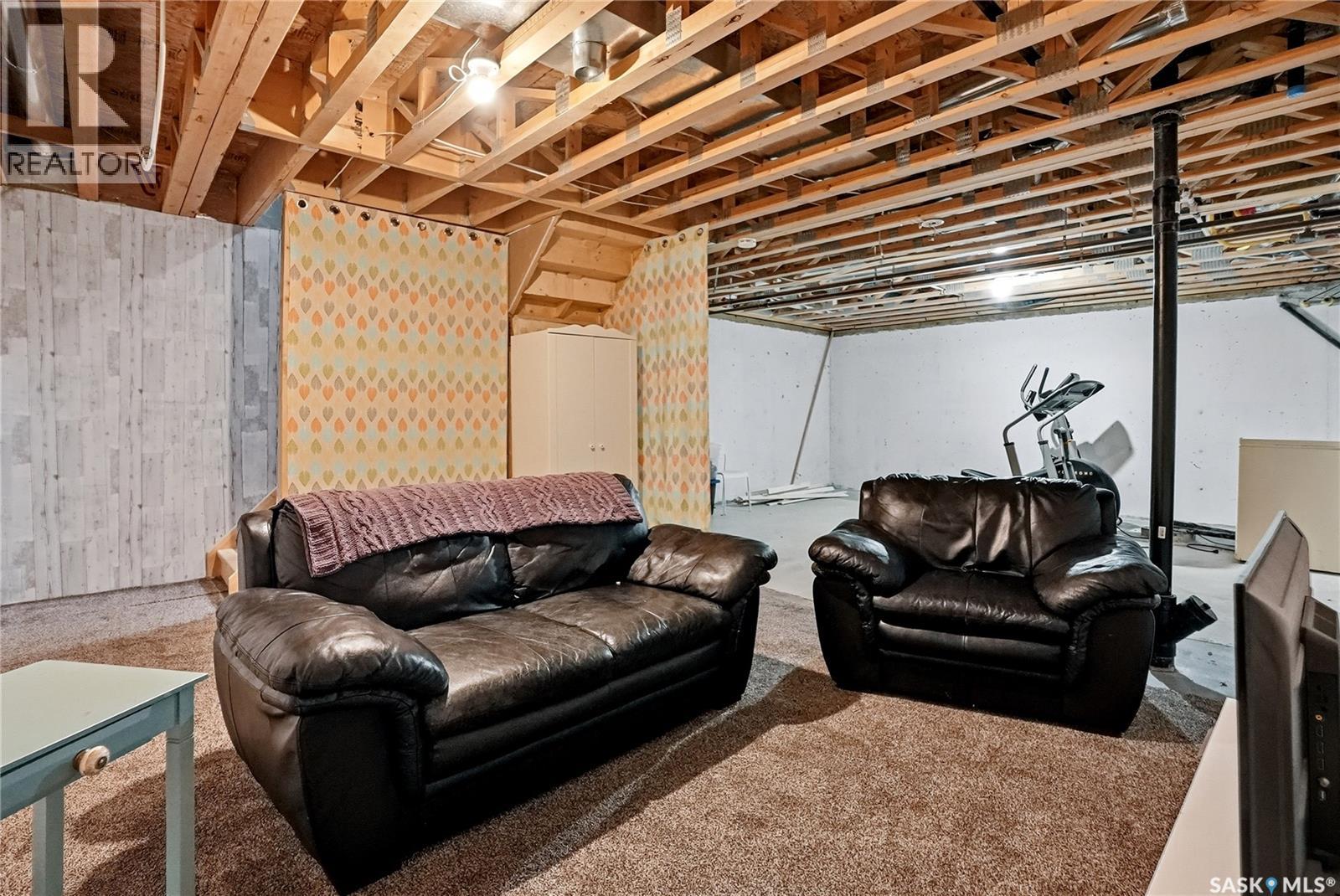 703 715 Hart ROAD — photo 32