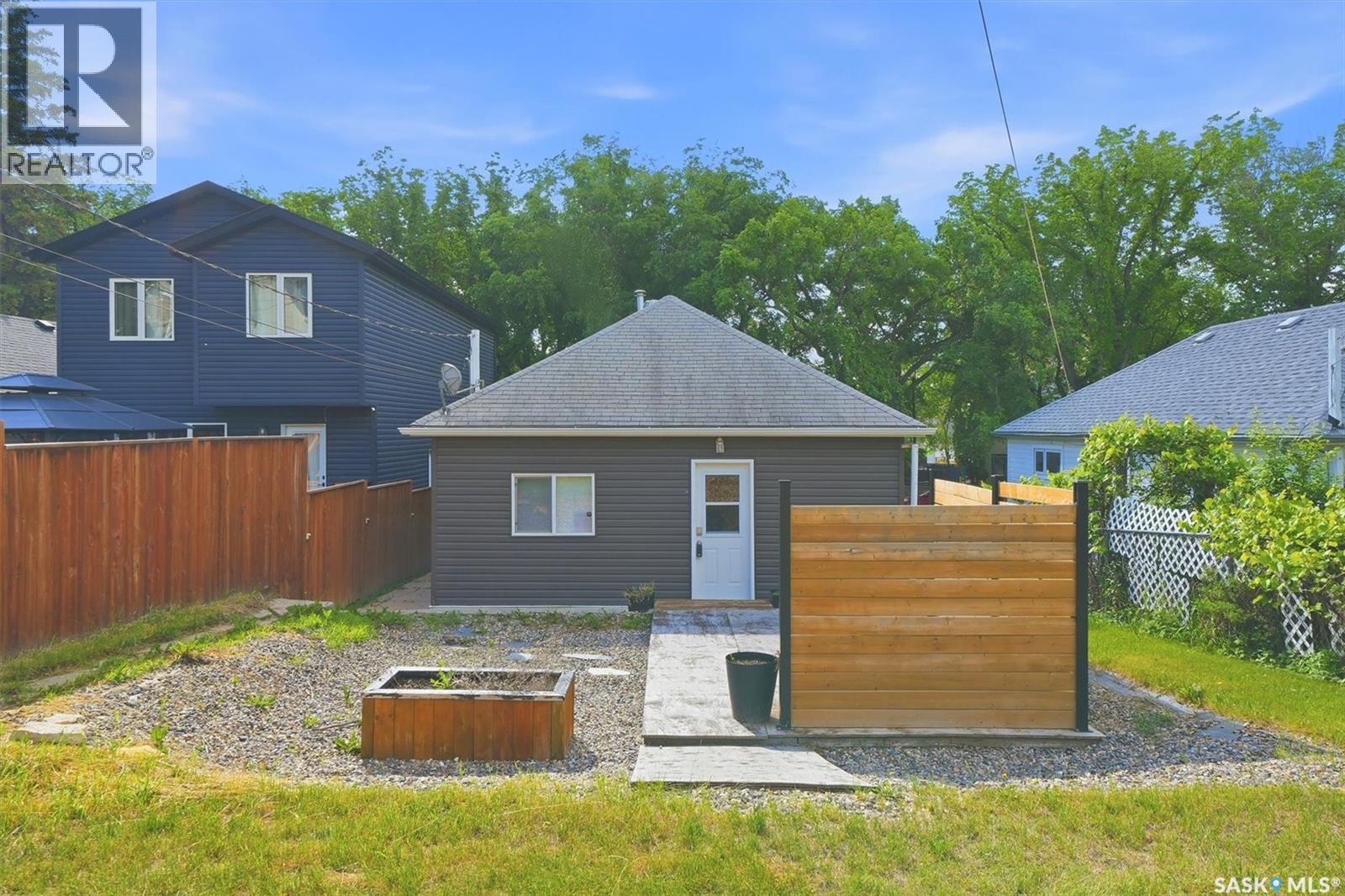 720 Walmer ROAD - 37