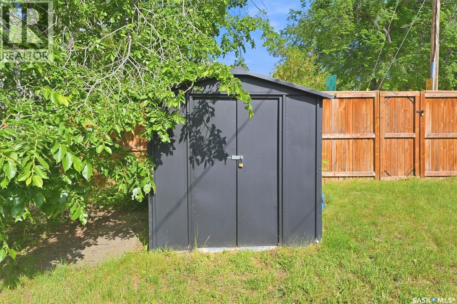 720 Walmer ROAD - 41
