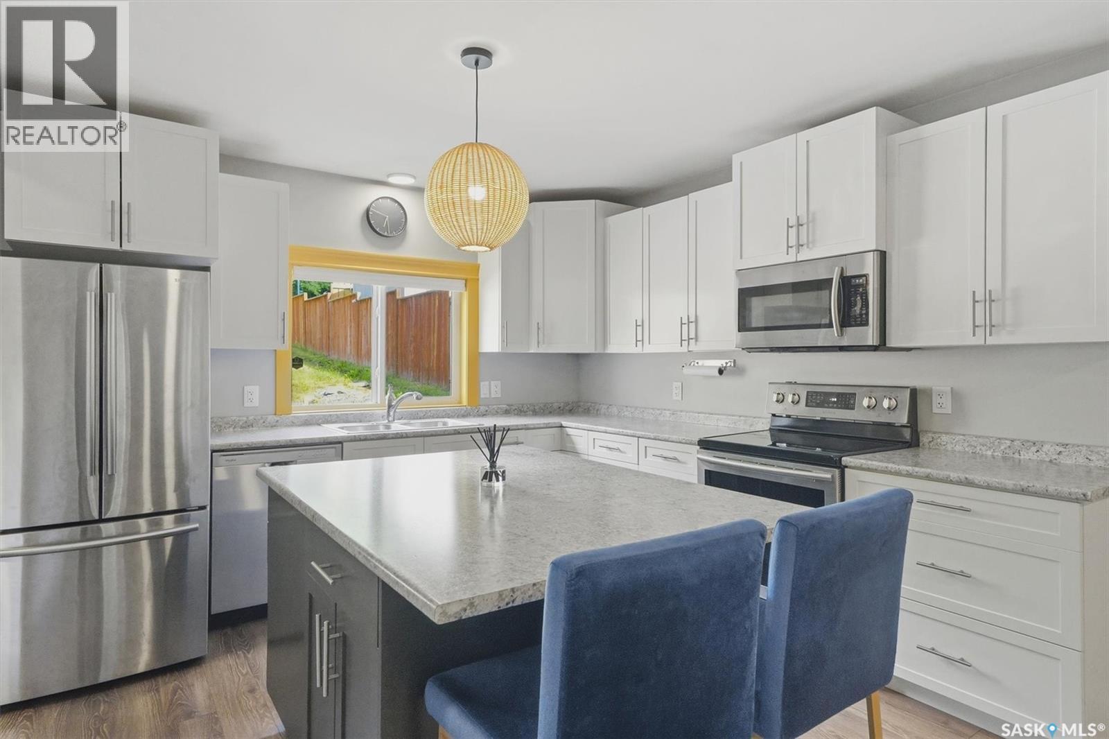 720 Walmer ROAD - 7
