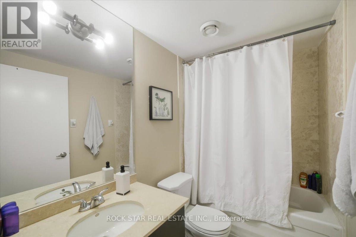 #720 438 KING STREET W - 15
