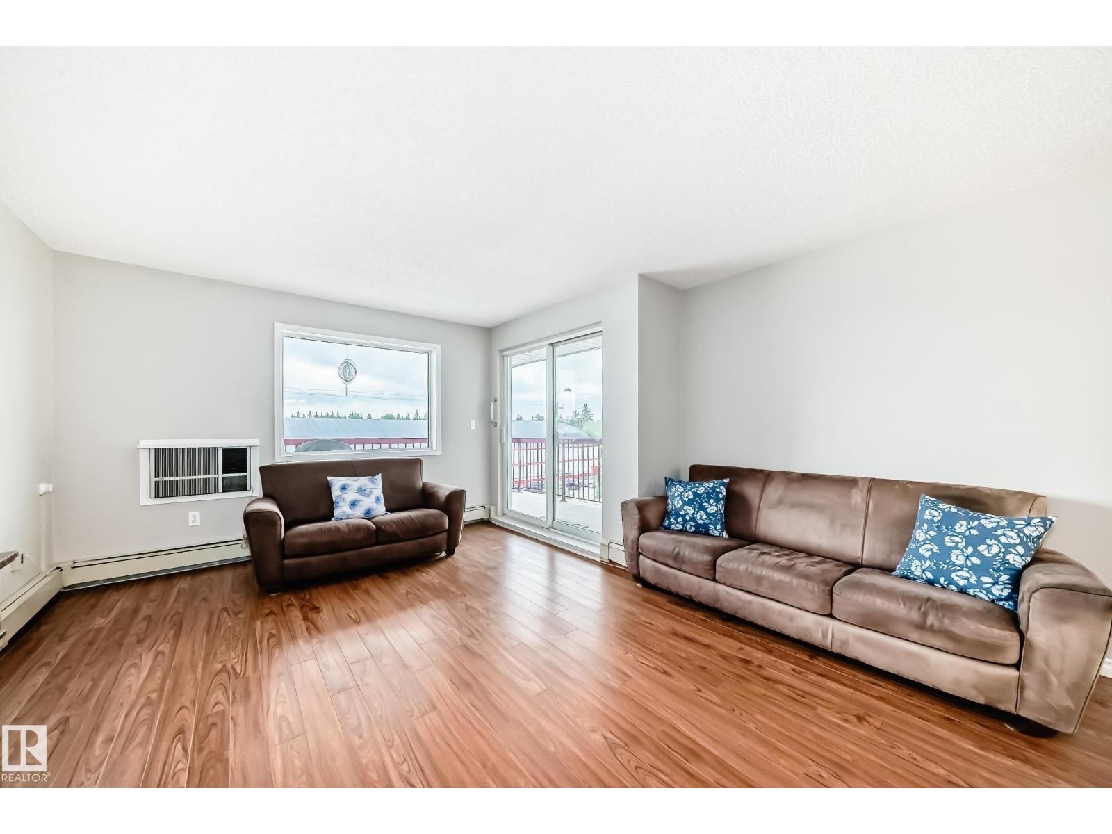 #311 4906 47 AV — photo 19