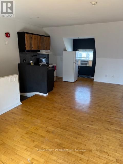 1052 BATHURST STREET - 5