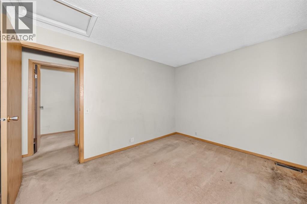 103 Rivervalley Crescent SE — photo 17