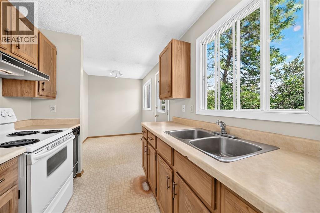 103 Rivervalley Crescent SE - photo 4