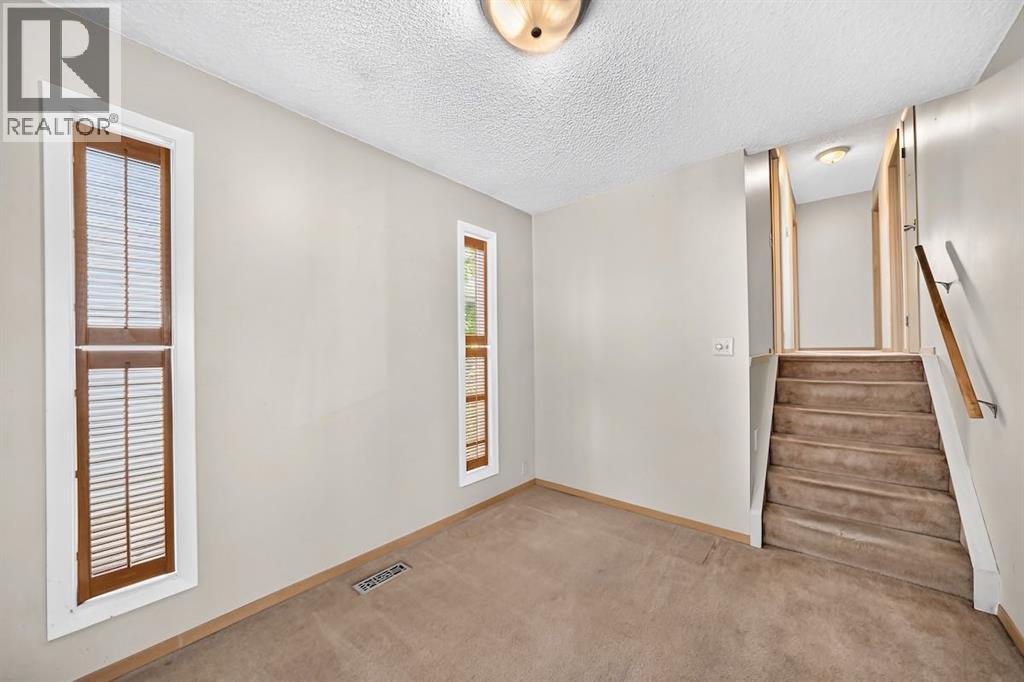 103 Rivervalley Crescent SE — photo 11