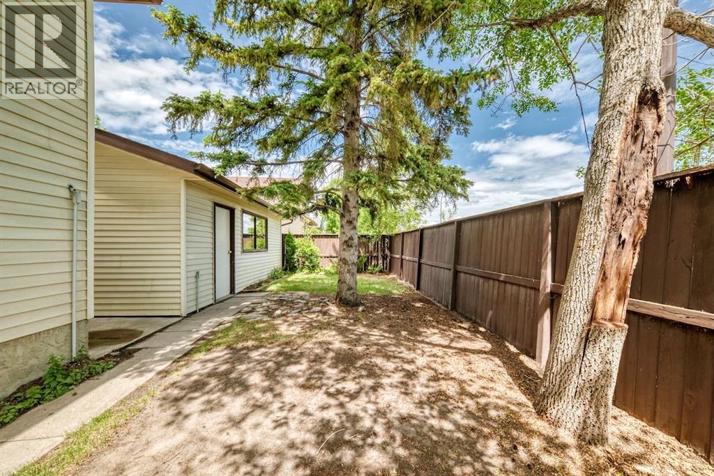 103 Rivervalley Crescent SE — photo 40