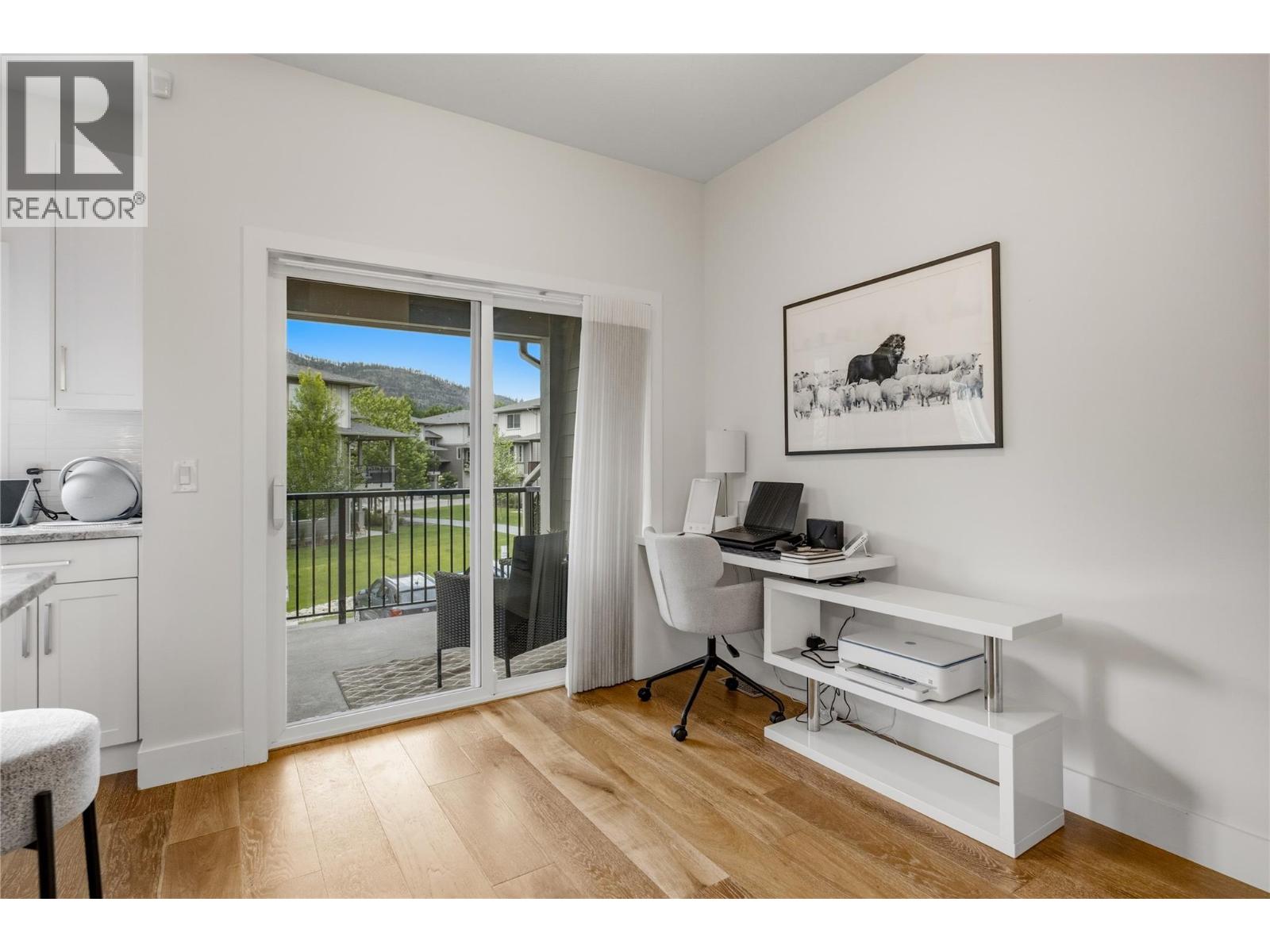 #8 300 Drysdale Boulevard - 9