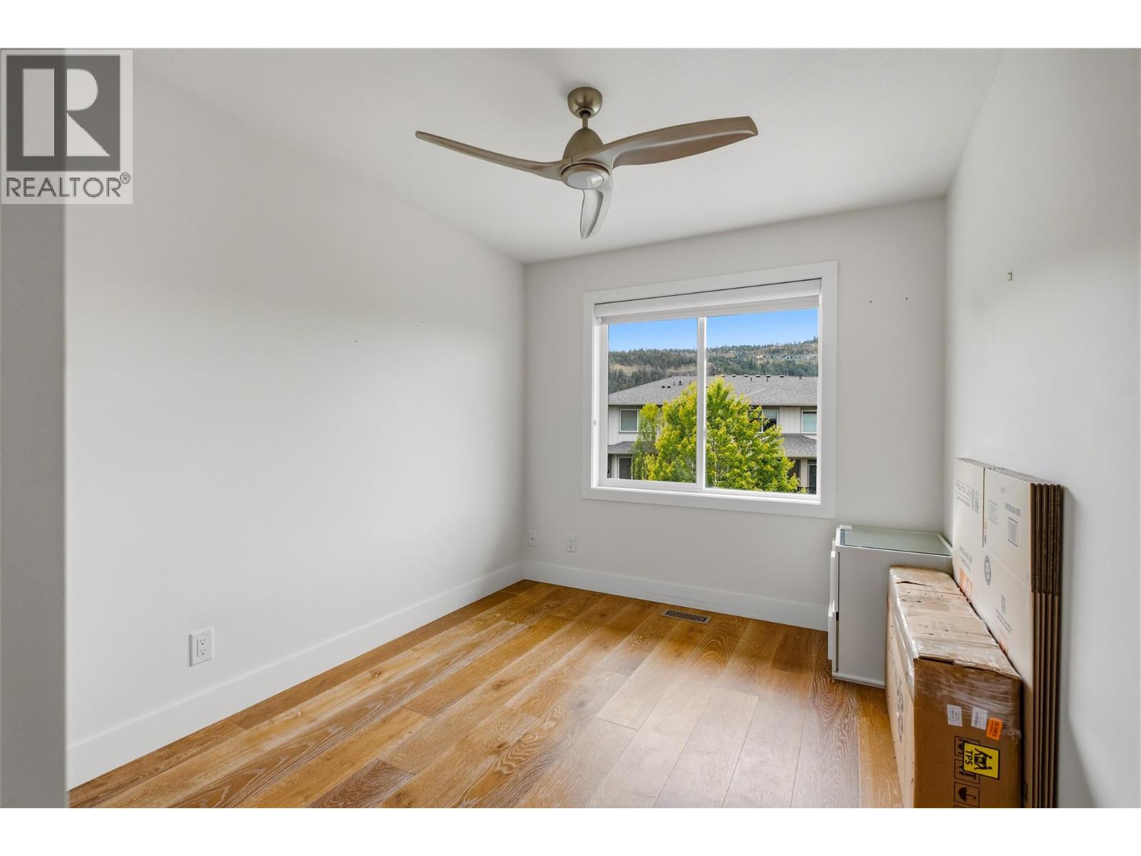 #8 300 Drysdale Boulevard - 29