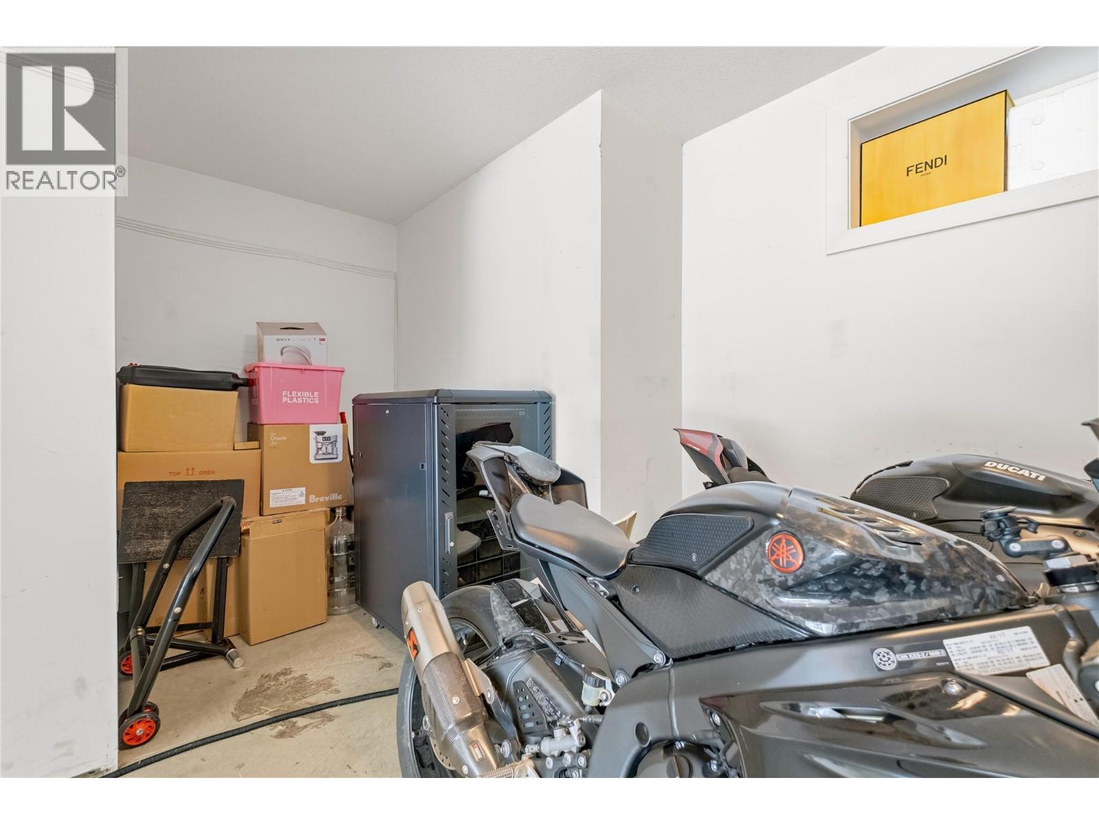#8 300 Drysdale Boulevard - 44