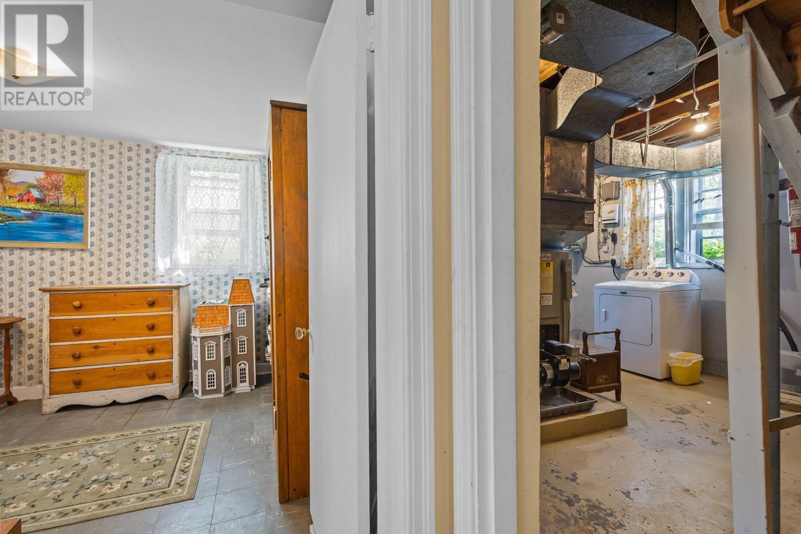 Property 36 of 48 of 10 Parkdale Avenue