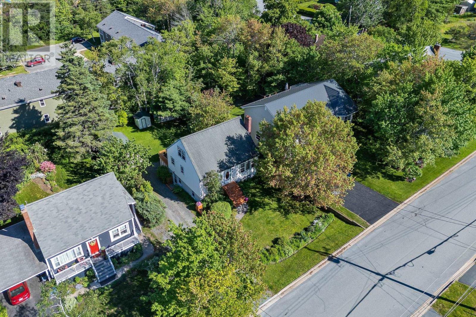Property 45 of 48 of 10 Parkdale Avenue