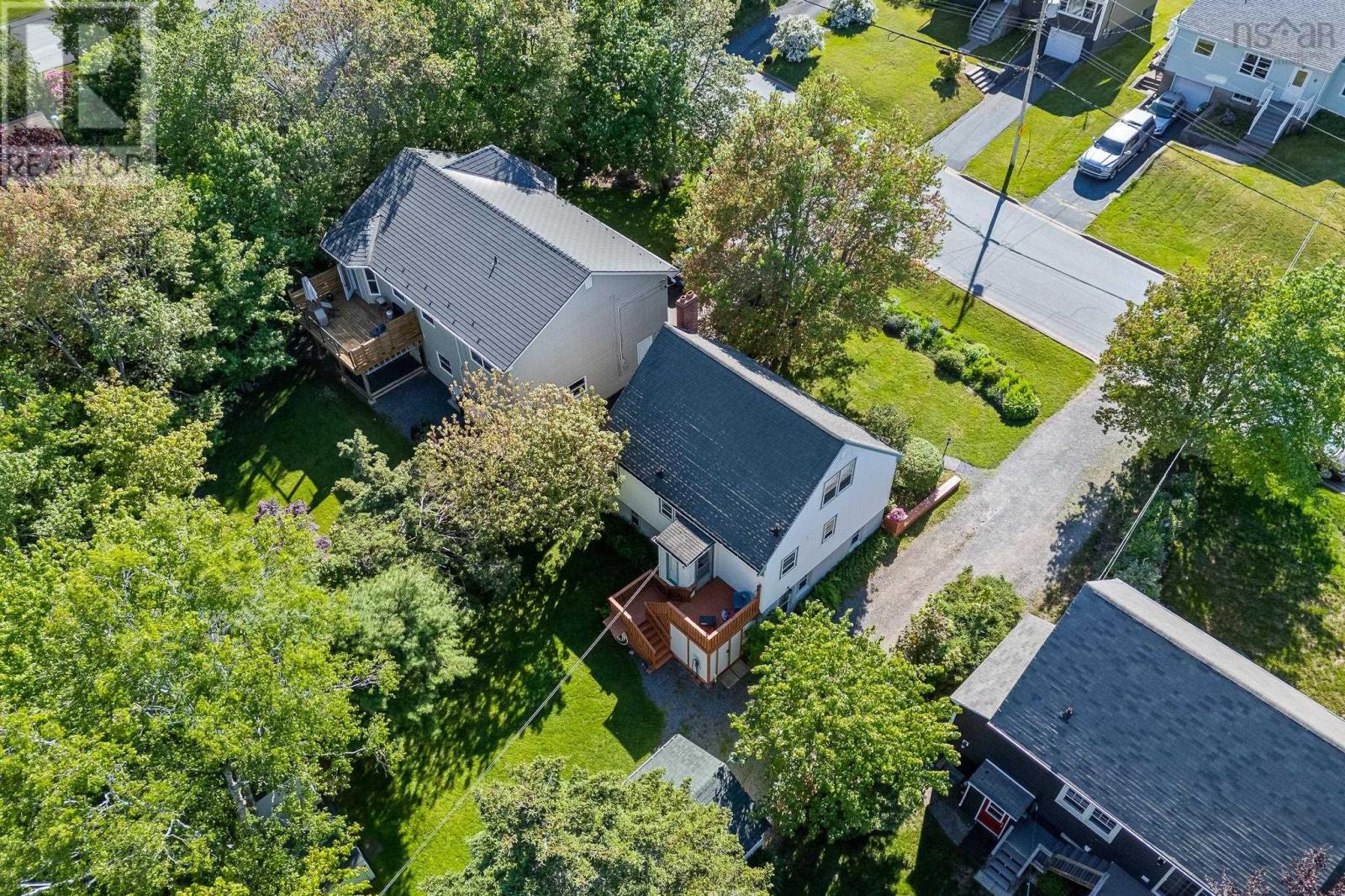 Property 44 of 48 of 10 Parkdale Avenue