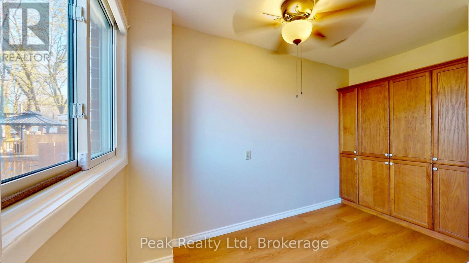 122 KEATS DRIVE - 18
