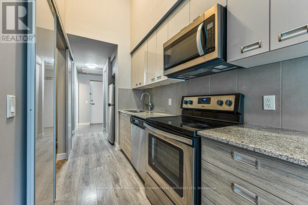 #101 308 LESTER STREET - 18