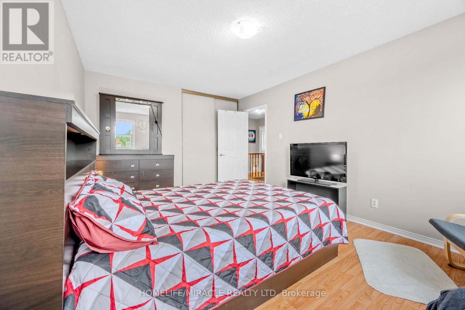 29 NASMITH STREET - 32