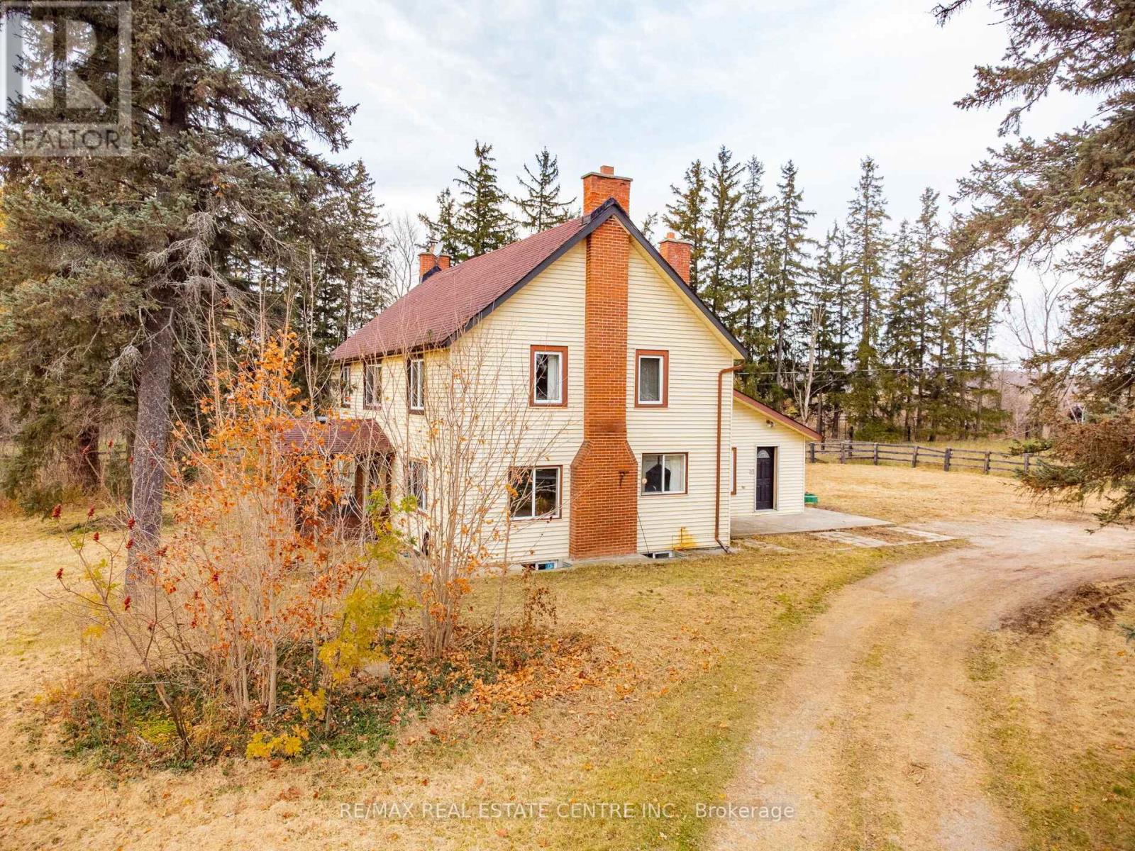 8681 CANYON ROAD - 1