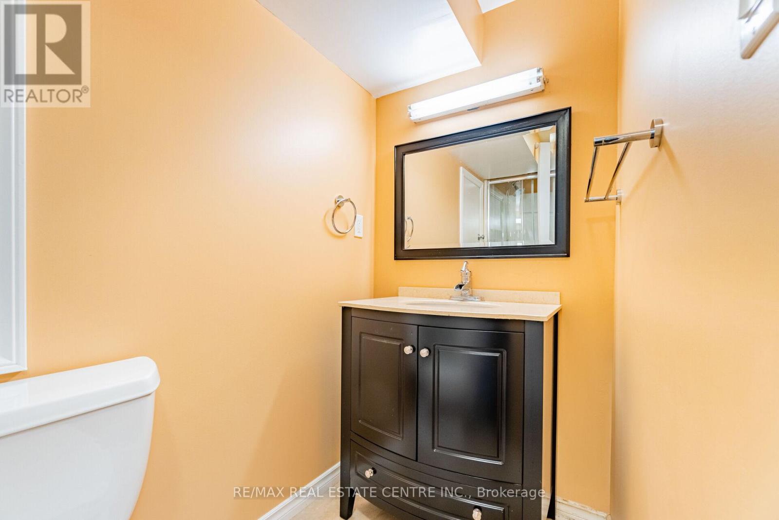 8681 CANYON ROAD - 36