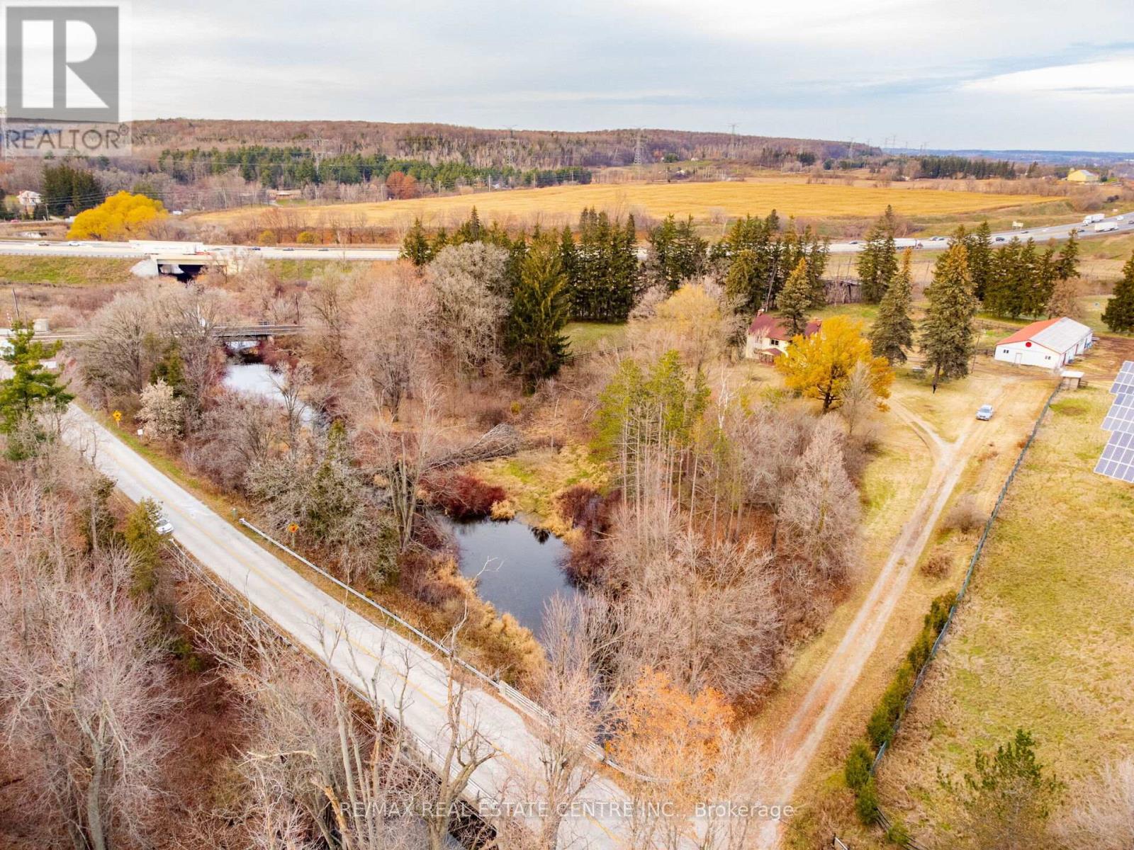 8681 CANYON ROAD - 46