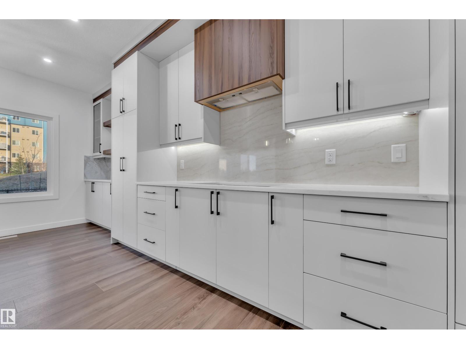 2 FERN CL — photo 15