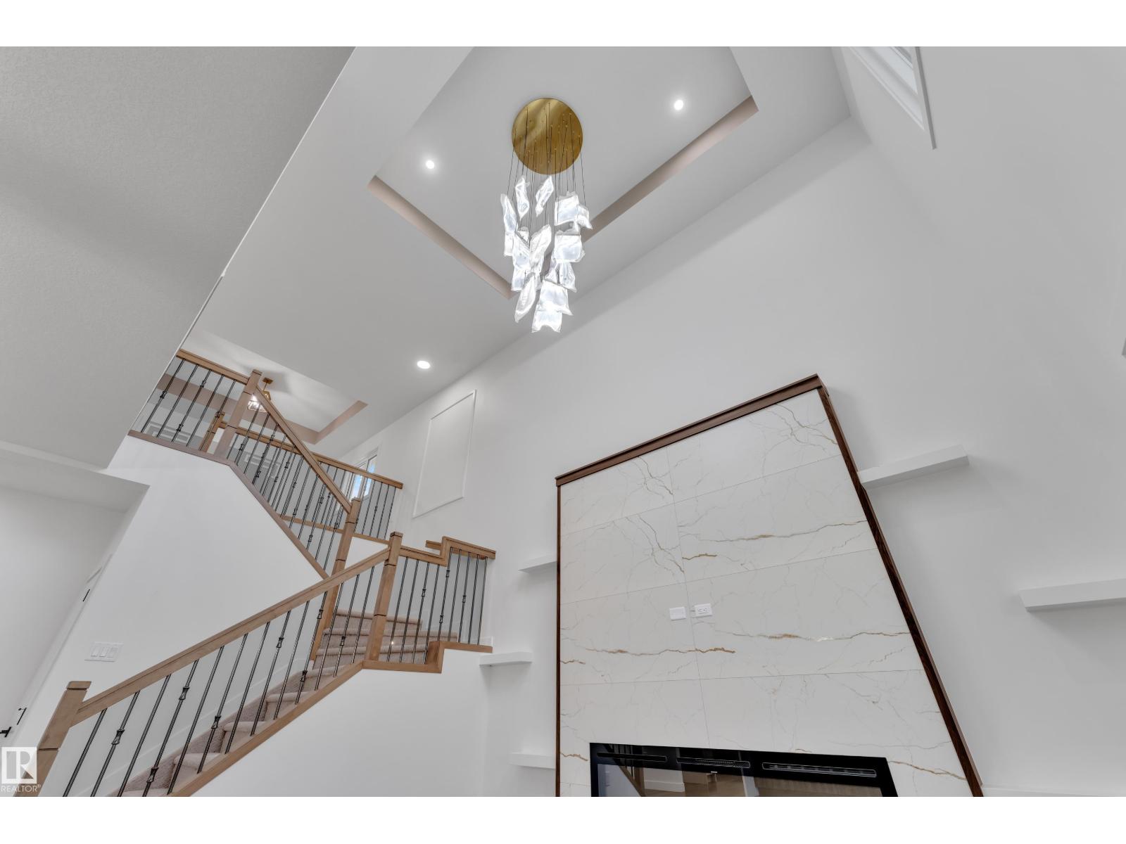 2 FERN CL — photo 19