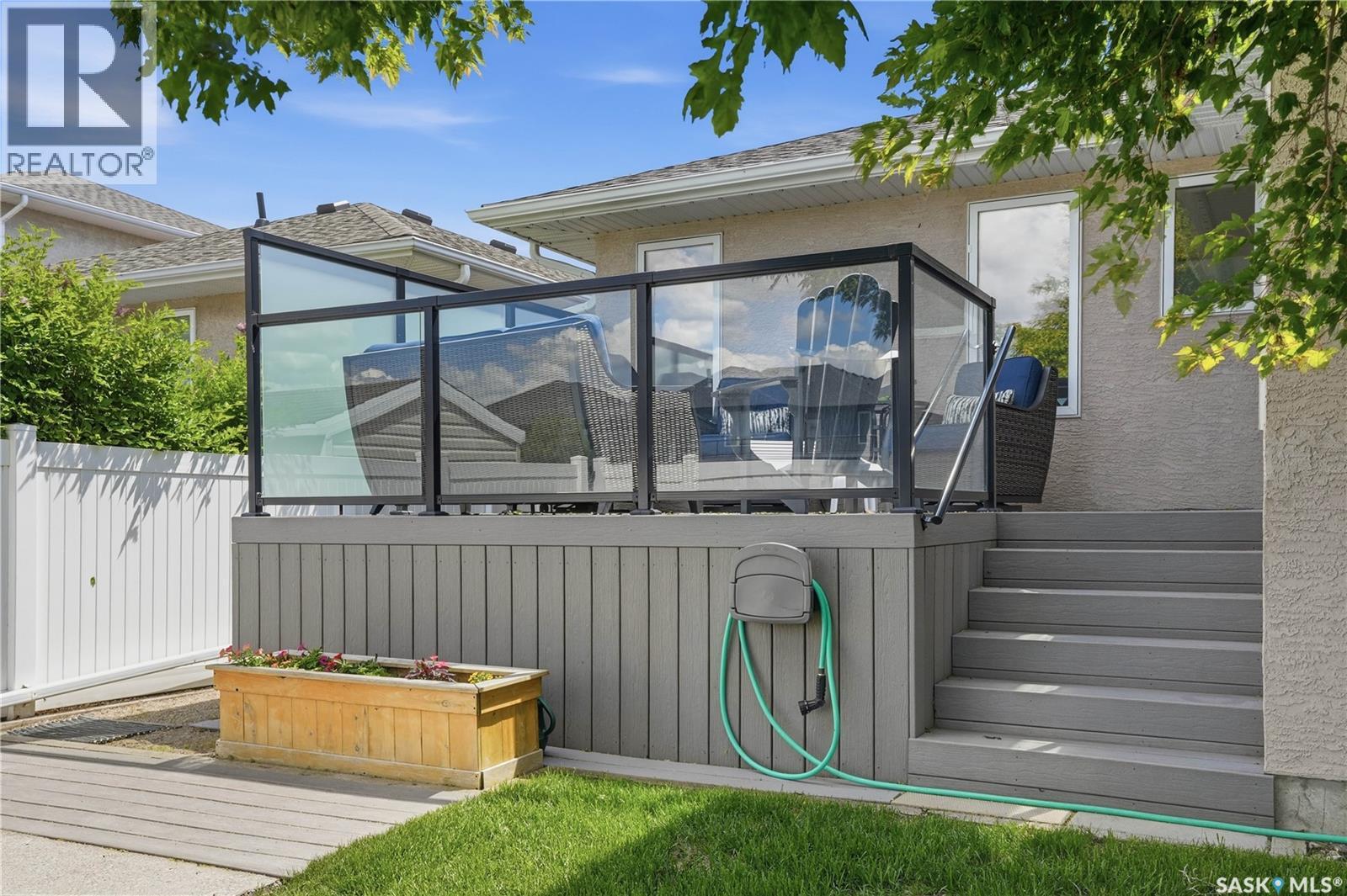 6108 Ehrle CRESCENT — photo 50
