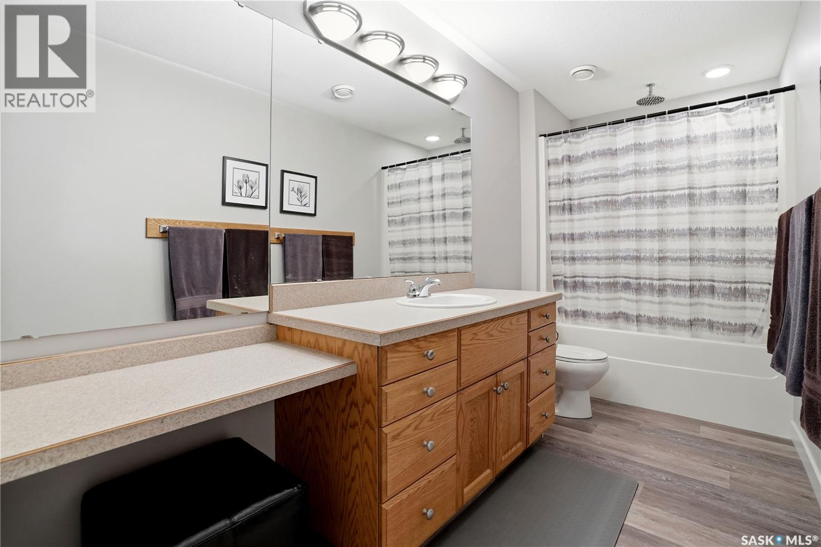 6108 Ehrle CRESCENT — photo 39