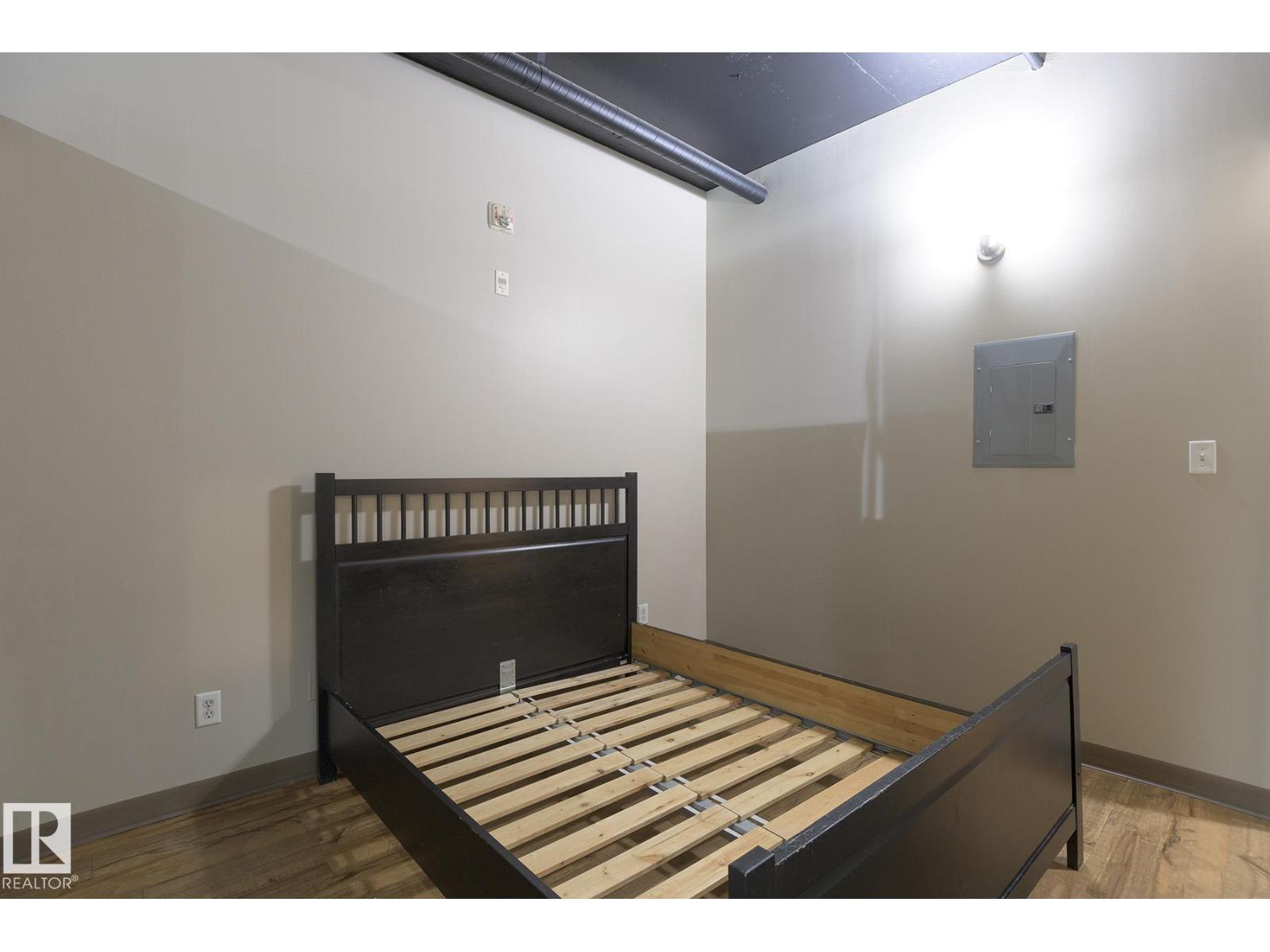 #412 10024 JASPER AV NW — photo 16