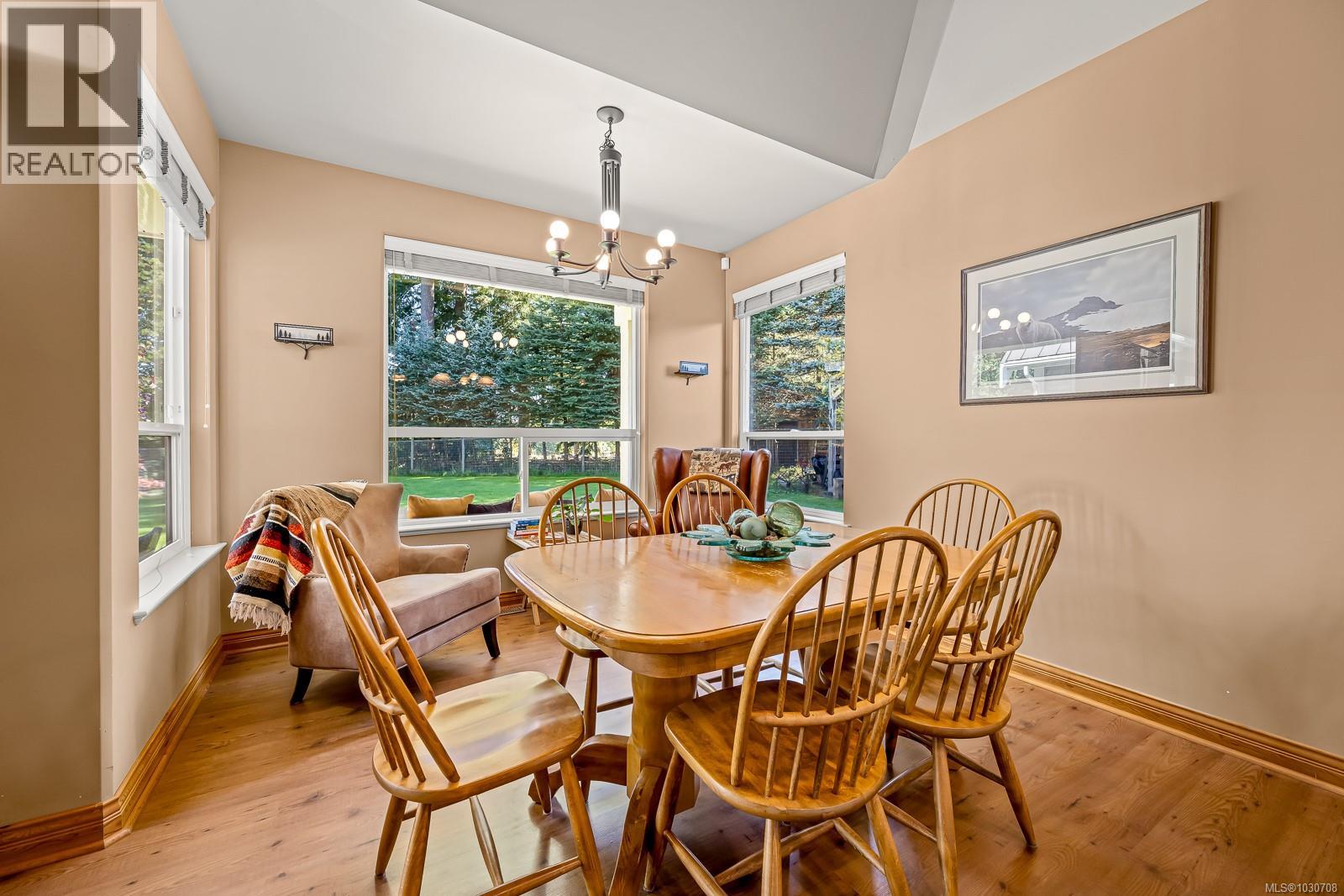2435 Charleville Rd - 9