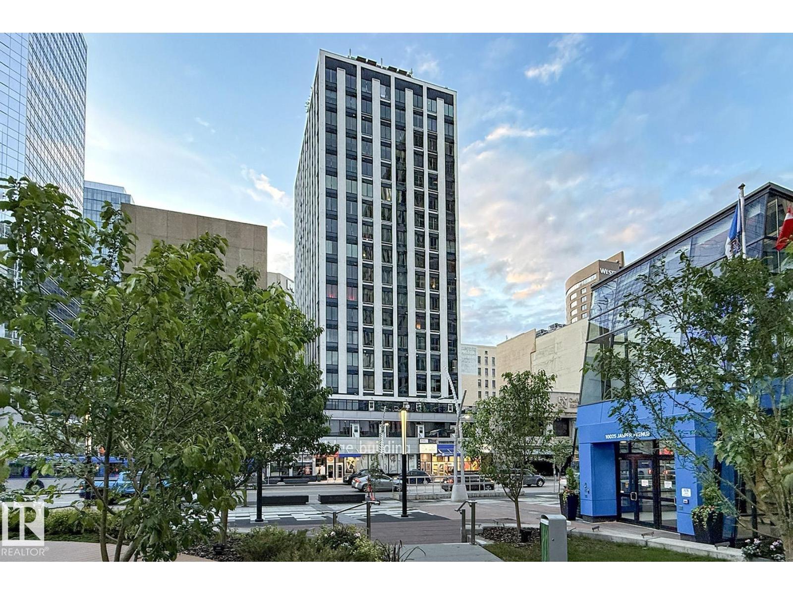 #910 10024 JASPER AV NW - 19