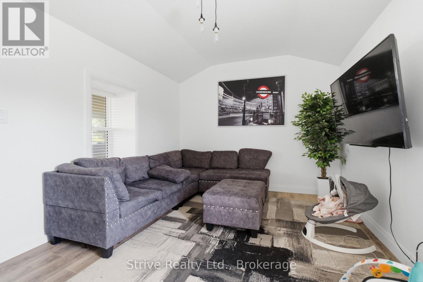 2433 COURTICE ROAD - 17