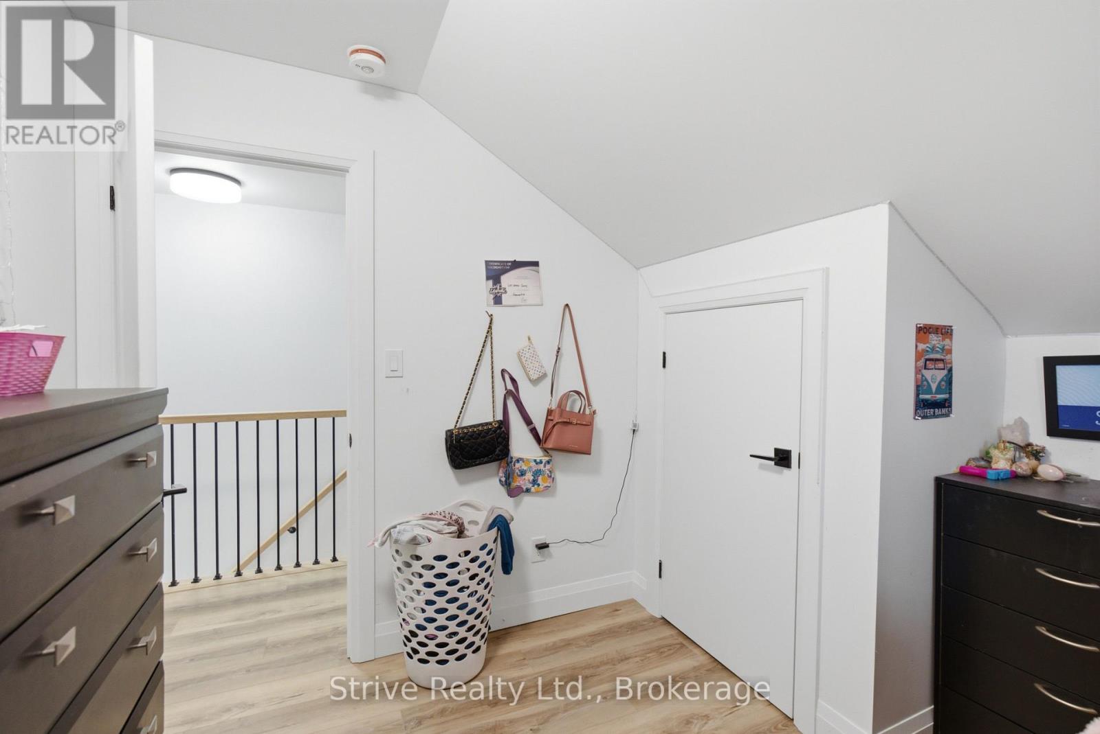 2433 COURTICE ROAD - 33