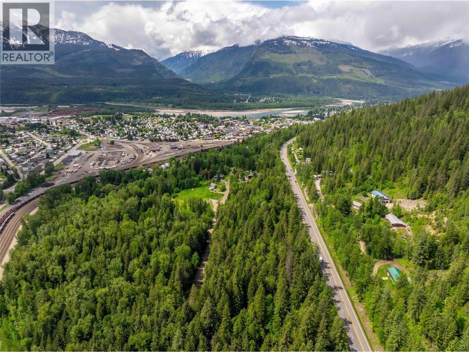 714 Cedar Street, Revelstoke