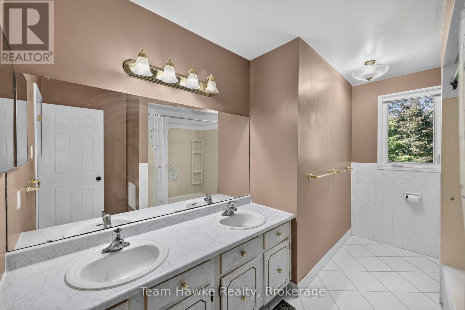 321 GLENBROOK DRIVE - 25