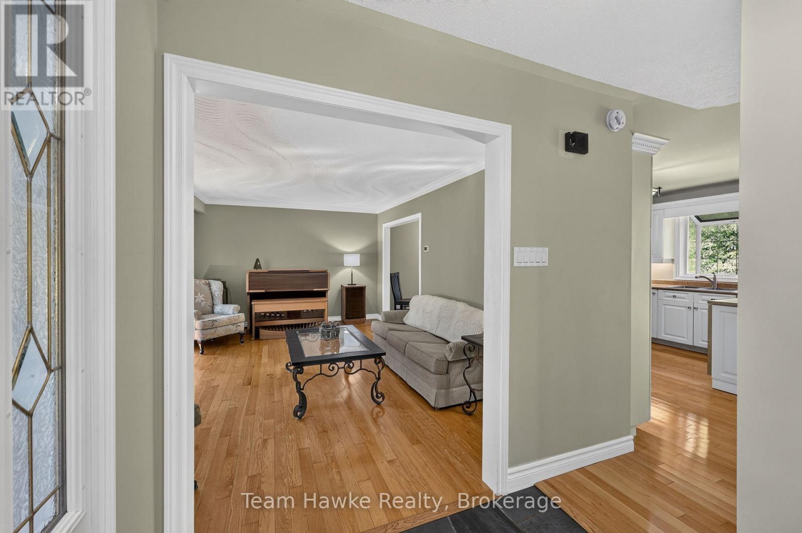 321 GLENBROOK DRIVE - 8