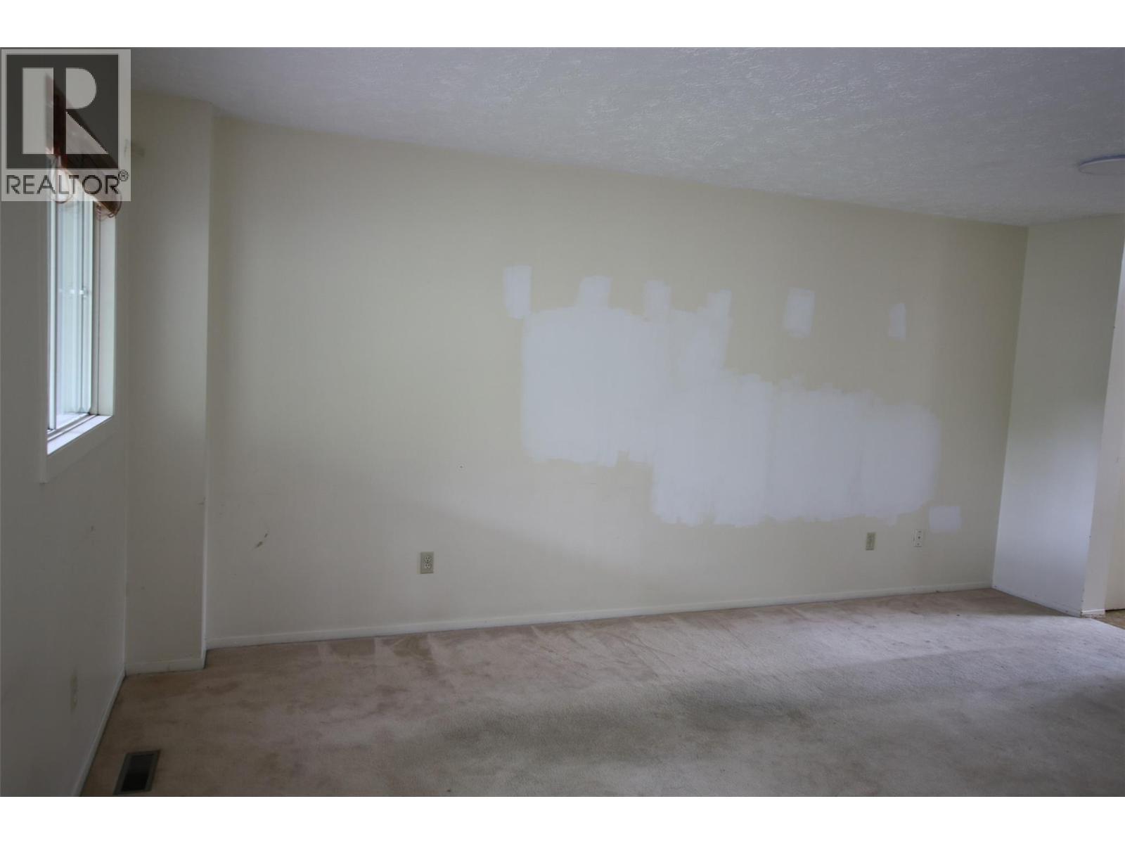 256 Spieker Avenue - 9