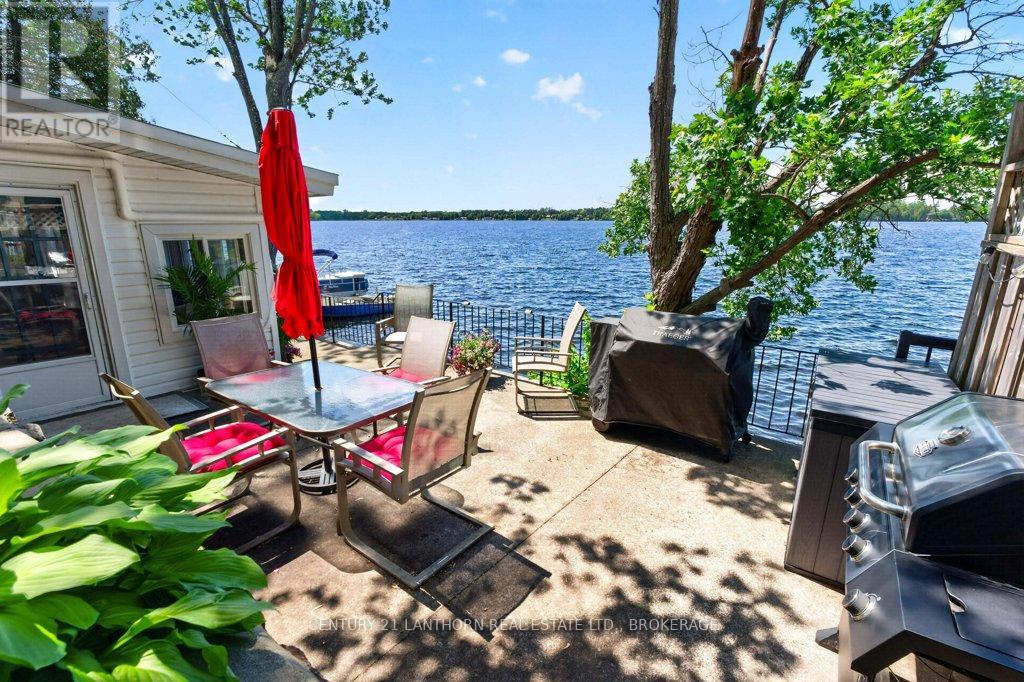 7 SOUTH SHORE DRIVE - 21