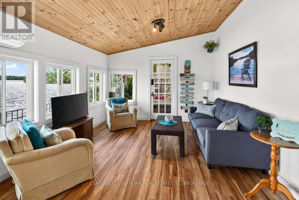 7 SOUTH SHORE DRIVE - Image 32