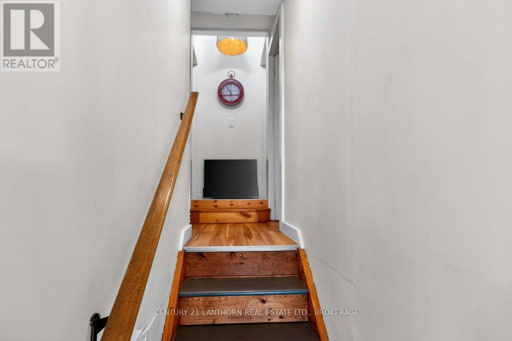 7 SOUTH SHORE DRIVE - Image 42