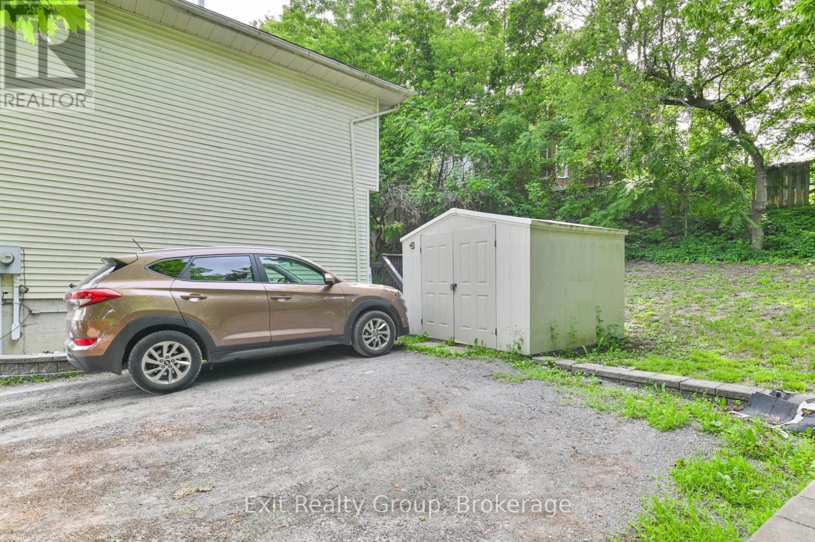 98 OCTAVIA STREET - 17