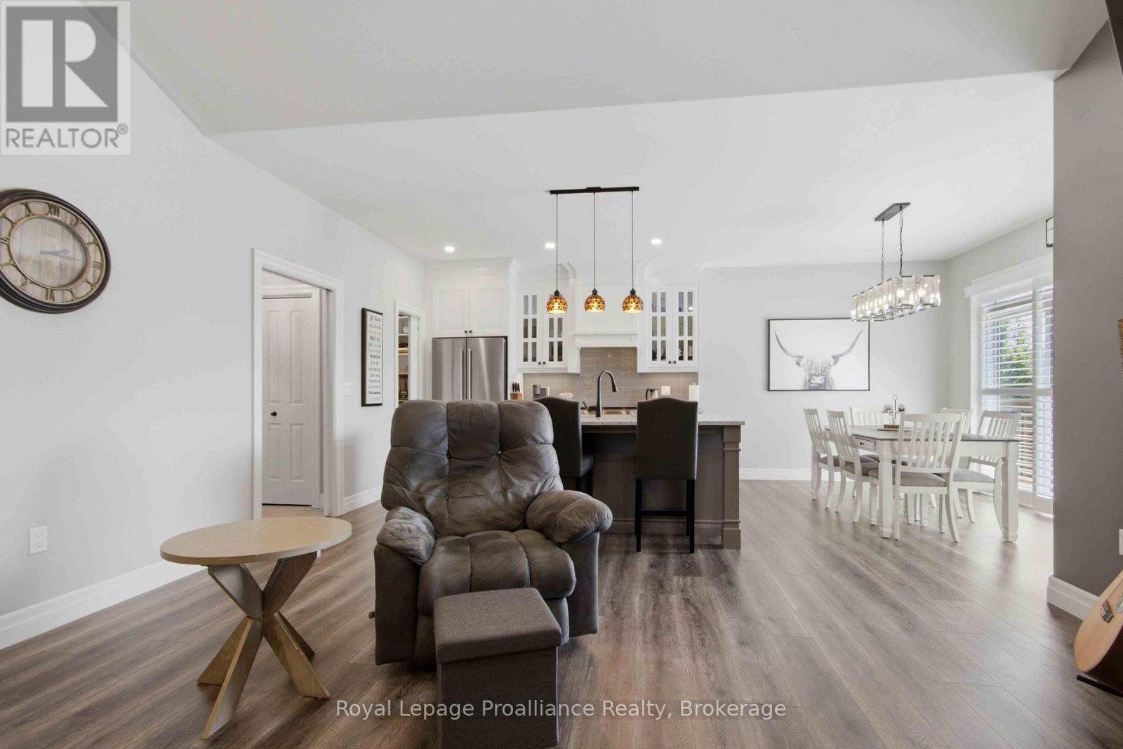 80 AMBROSIA TERRACE - 11
