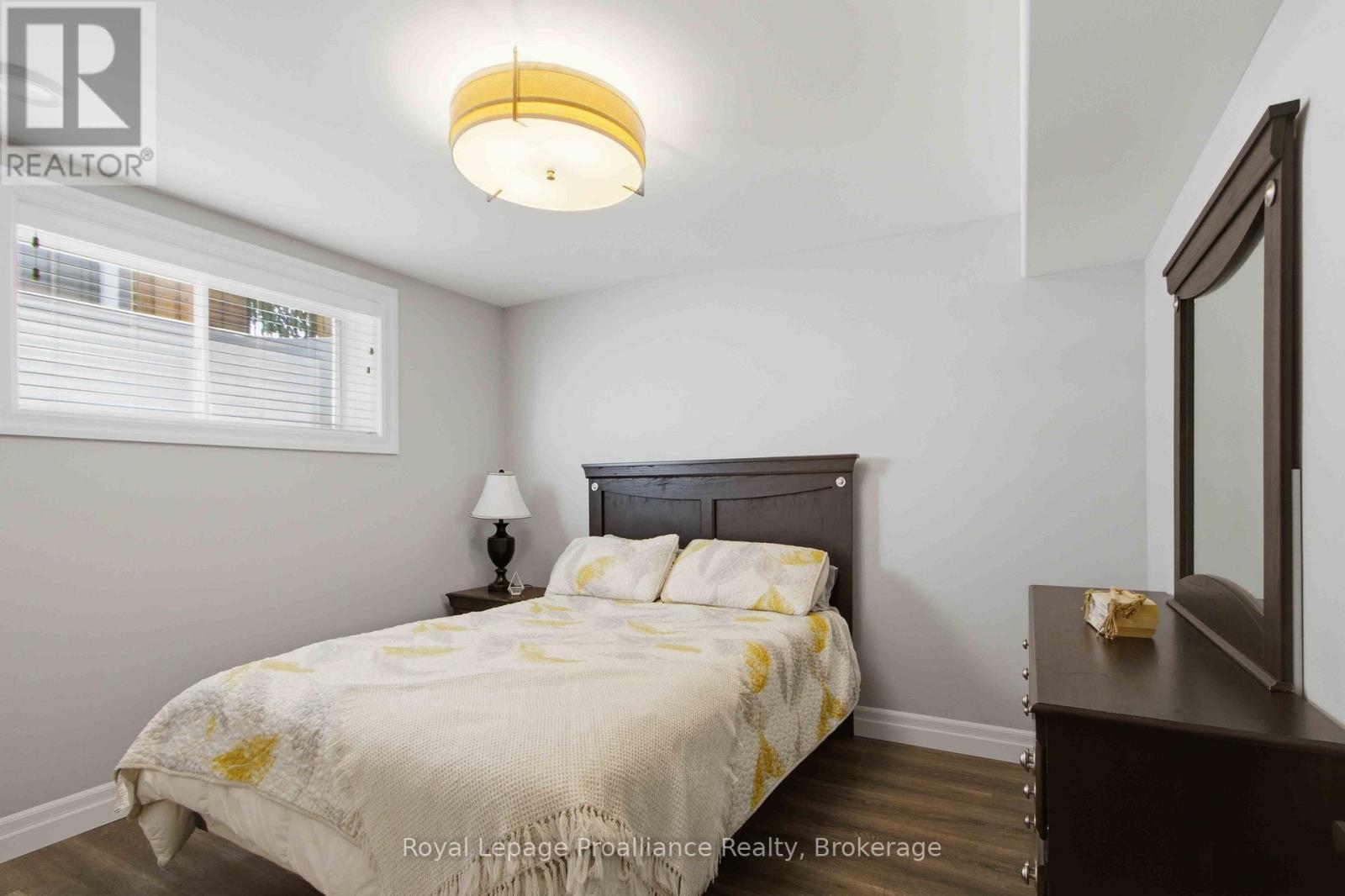 80 AMBROSIA TERRACE - 29