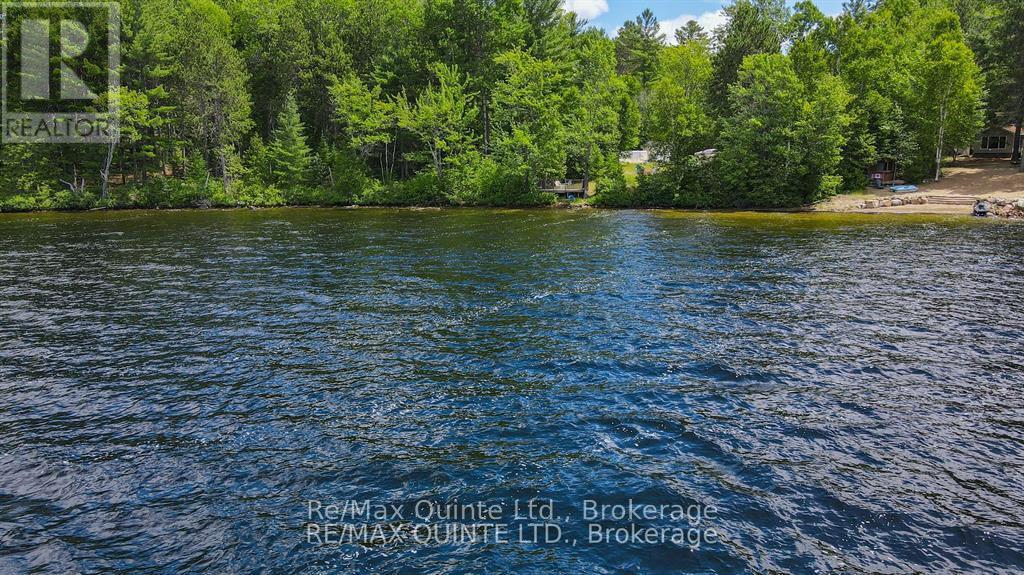 76 CARSON HEIGHTS, Madawaska Valley — photo 2